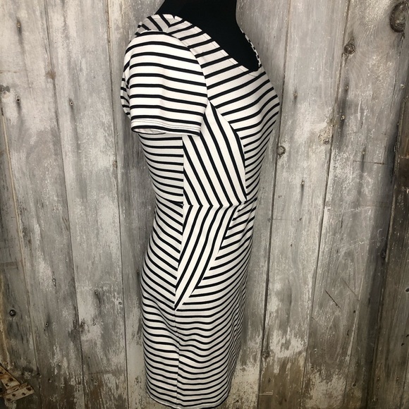 Striped dress - Picture 2 of 2